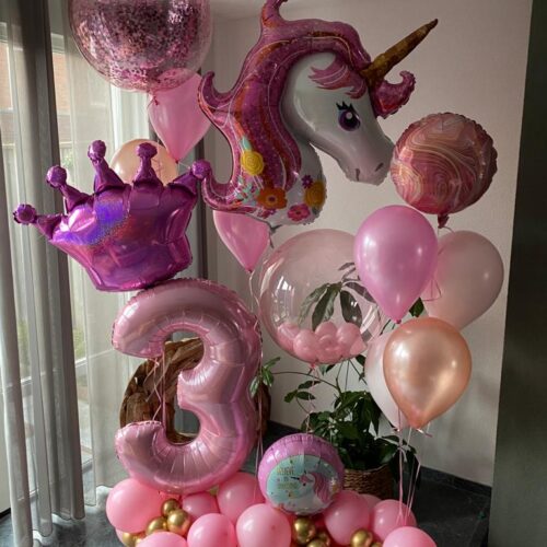 Alternative view of Showstuk Unicorn dreams