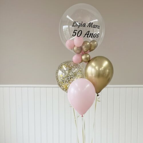 Alternative view of Gepersonaliseerde XL ballon met tros 3 helium gevulde ballonnen