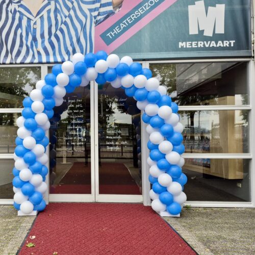 Medium Classic Ballonnenboog Blauw-wit